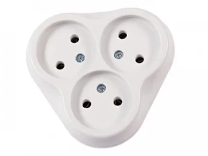 Розетка LUXEL 3-я белая 1020