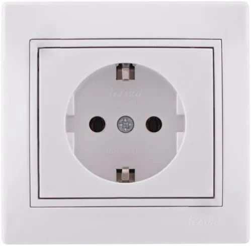 Розетка LEZARD Mira 1-я белая с заземлением 701-0202-122B Розетка LEZARD Mira 1-я белая с заземлением 701-0202-122B